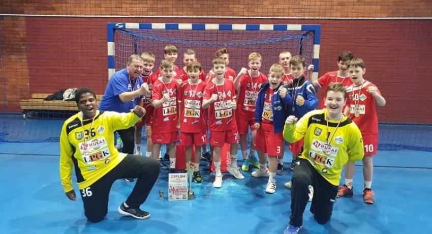 Triumf młodzików Siódemki Huras w Ruukki Handball Cup 2021