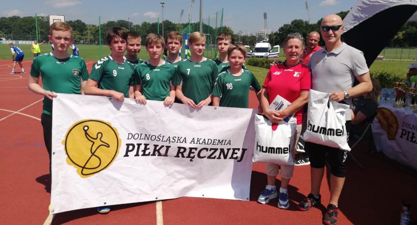 Handball 28 Wrocław i Moto Jelcz Oława zwycięzcami turnirju DAPR